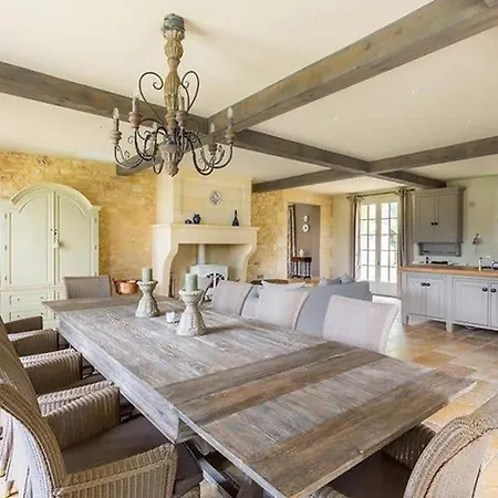 Casa vacanze Maison Privee Avec Piscine Chauffee, 10 Pers., - Fr-1-824-15