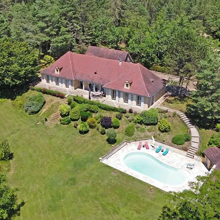 Hébergement de vacances Maison Privee Avec Piscine Chauffee, 10 Pers., - Fr-1-824-15 *